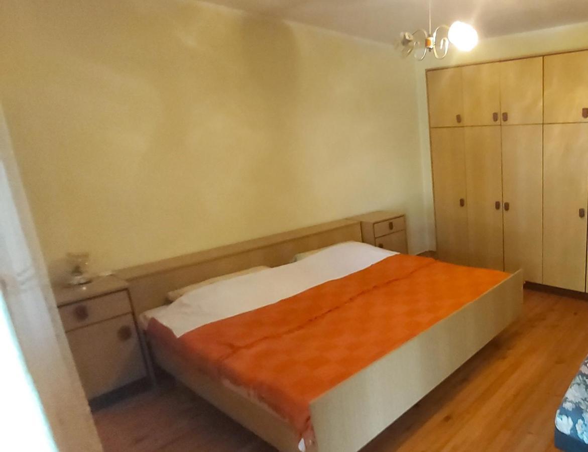 Apartmani Ana Karlobag Kültér fotó