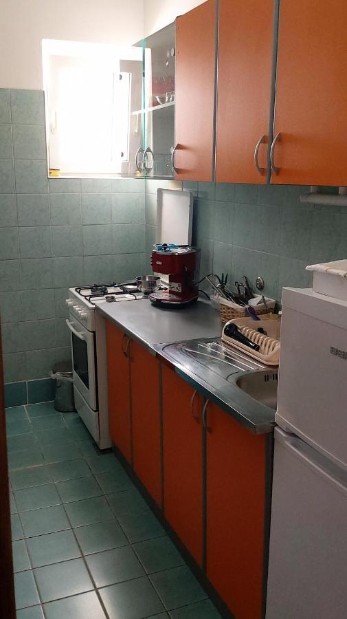 Apartmani Ana Karlobag Kültér fotó